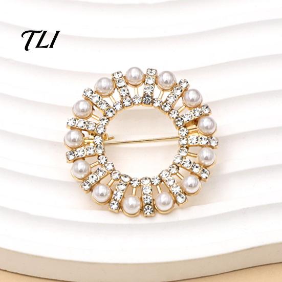 Elegant Clothing Jewelry Faux Pearl Rhinestone Ring Brooch, Hollow Circle Alloy Lapel Pin, Decoration Pin Sweater Cardigan Coat Suits Accessories,