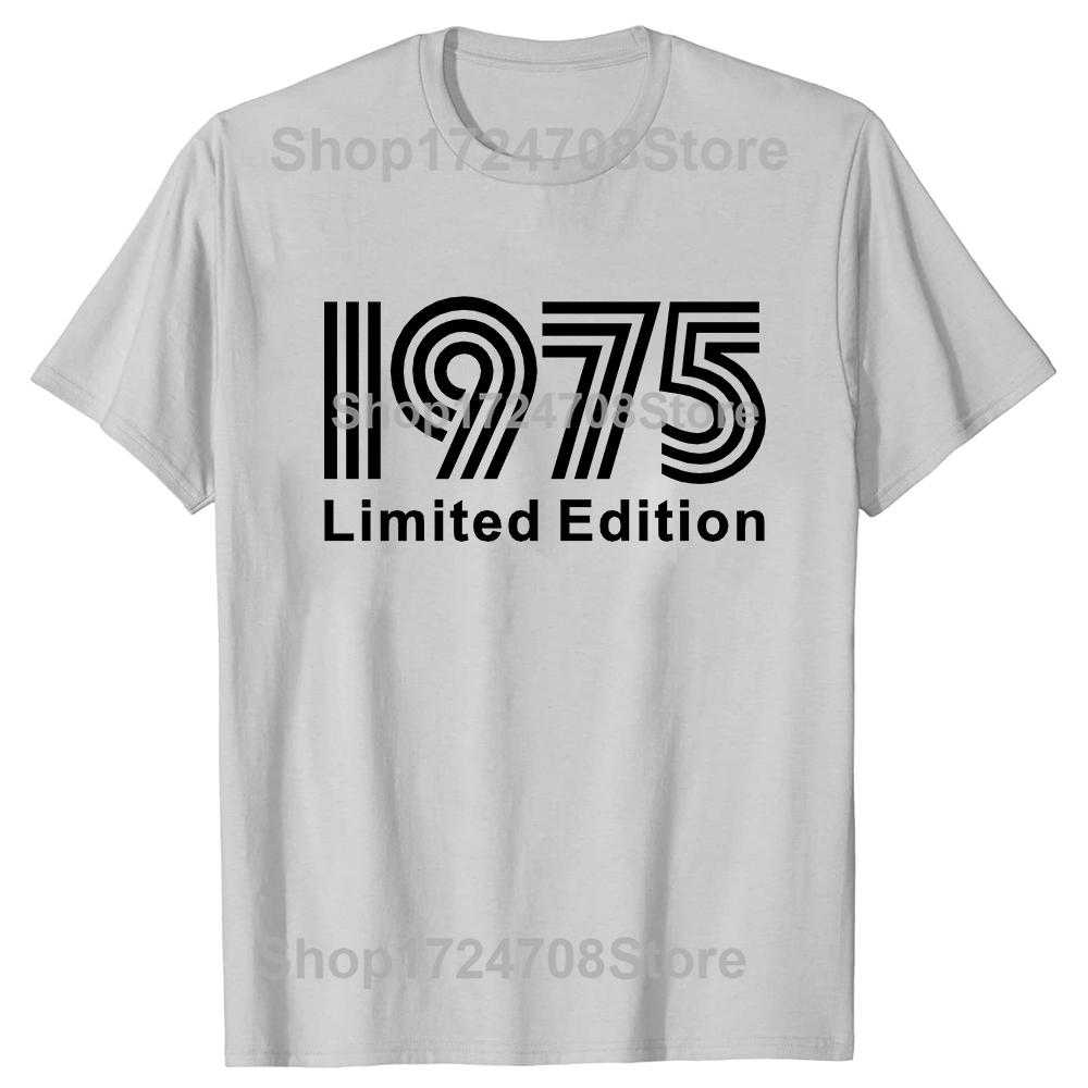 Novelty Born In 1975 Vintage T Shirts Graphic Cotton Streetwear Short Sleeve Birthday Gifts 50 Years Old Tshirt Mens Clothing