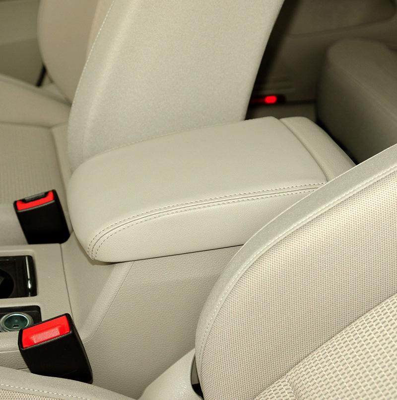 Kryt loketní opěrky pro Golf modely 09-20: Prémiová supervláknová kůže, ochrana odolná proti opotřebení