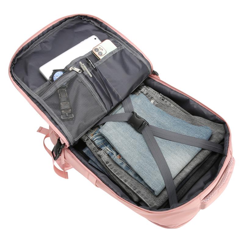 Men's Large Capacity Waterproof Travel Backpack for Laptops