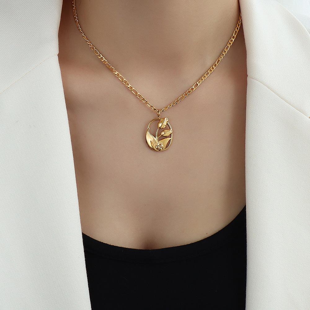 European Style Tulip Flower Pendant Necklace, 18K Gold Titanium Steel, Choker Clavicle Chain