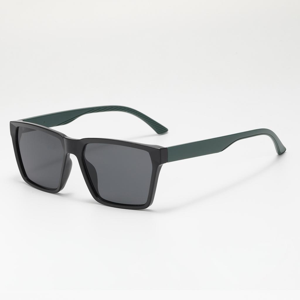European and American square sunglasses retro fashion large frame men's and women's thin sunshade glasses street photo PC sunglasses