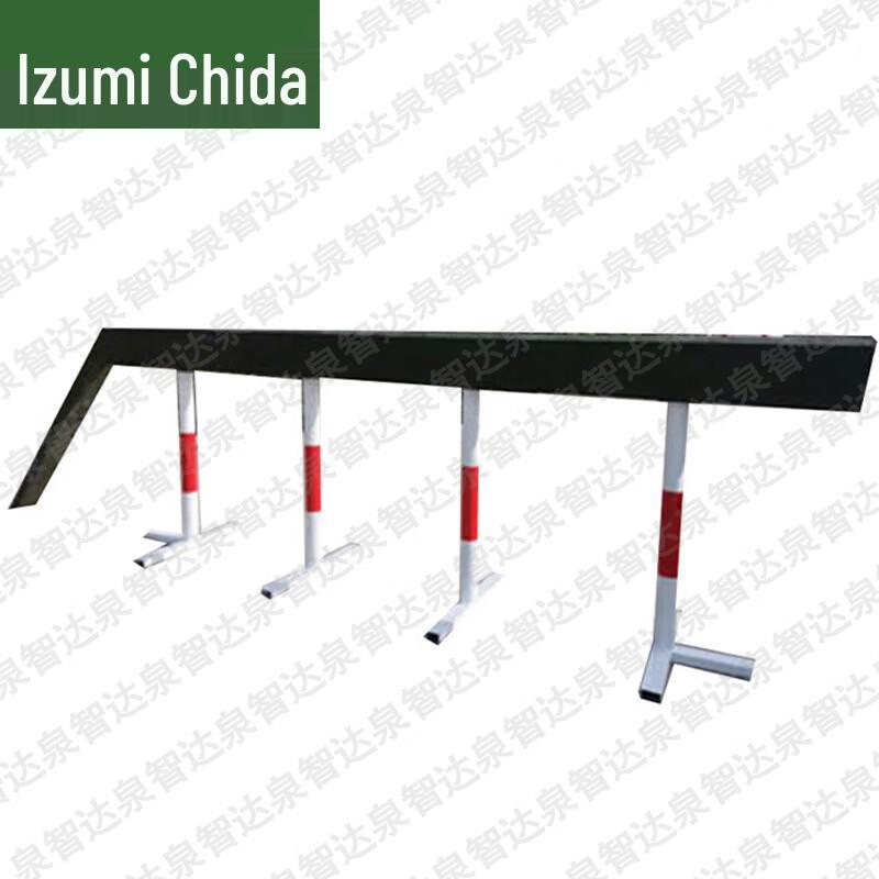 QuanZhiDa Outdoor Obstacle & Fitness Training Gear