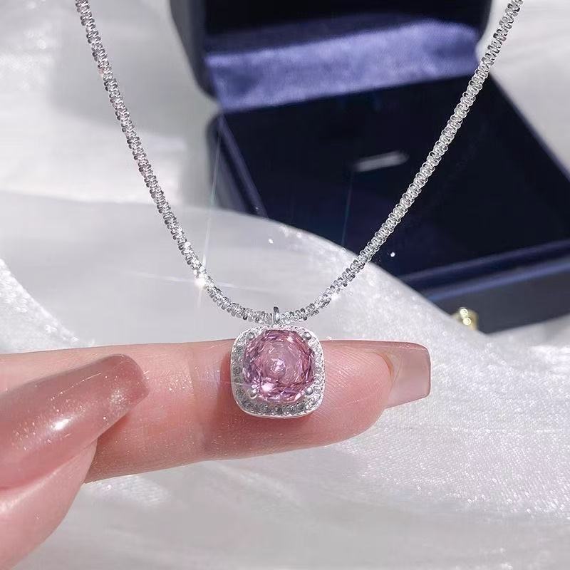 Elegant Pink Cubic Zirconia Pendant Necklace Silver Color Chain Exquisite Women Accessories Fashion Jewelry Party Birthday Gift