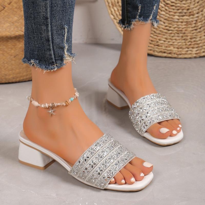 New Style Shoes: Large-sized Mid-heel One-shoulder Slippers for Women, Thick-heeled Square-toed Fashion Sandals