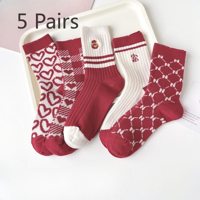 5 Pairs of Women's Autumn and Winter Warm Trend Embroidery Cylinder Stack Socks