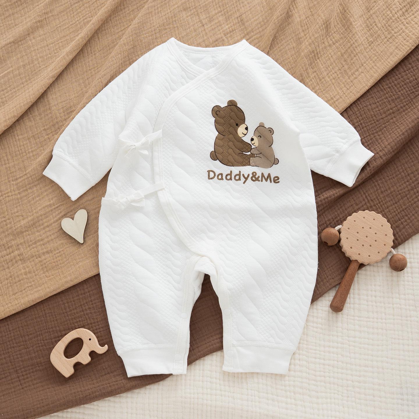 

Infant Quilted Cotton Romper: Autumn-Winter, Warm Three-Layer Design, Size 90, Stylish & Cozy 59 cm