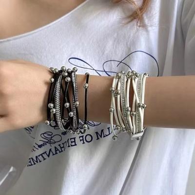 Zweischichtige Lederarmbänder mit Perlen, Mehrschichtige Leder-Handketten für Damen, Modisches Accessoire