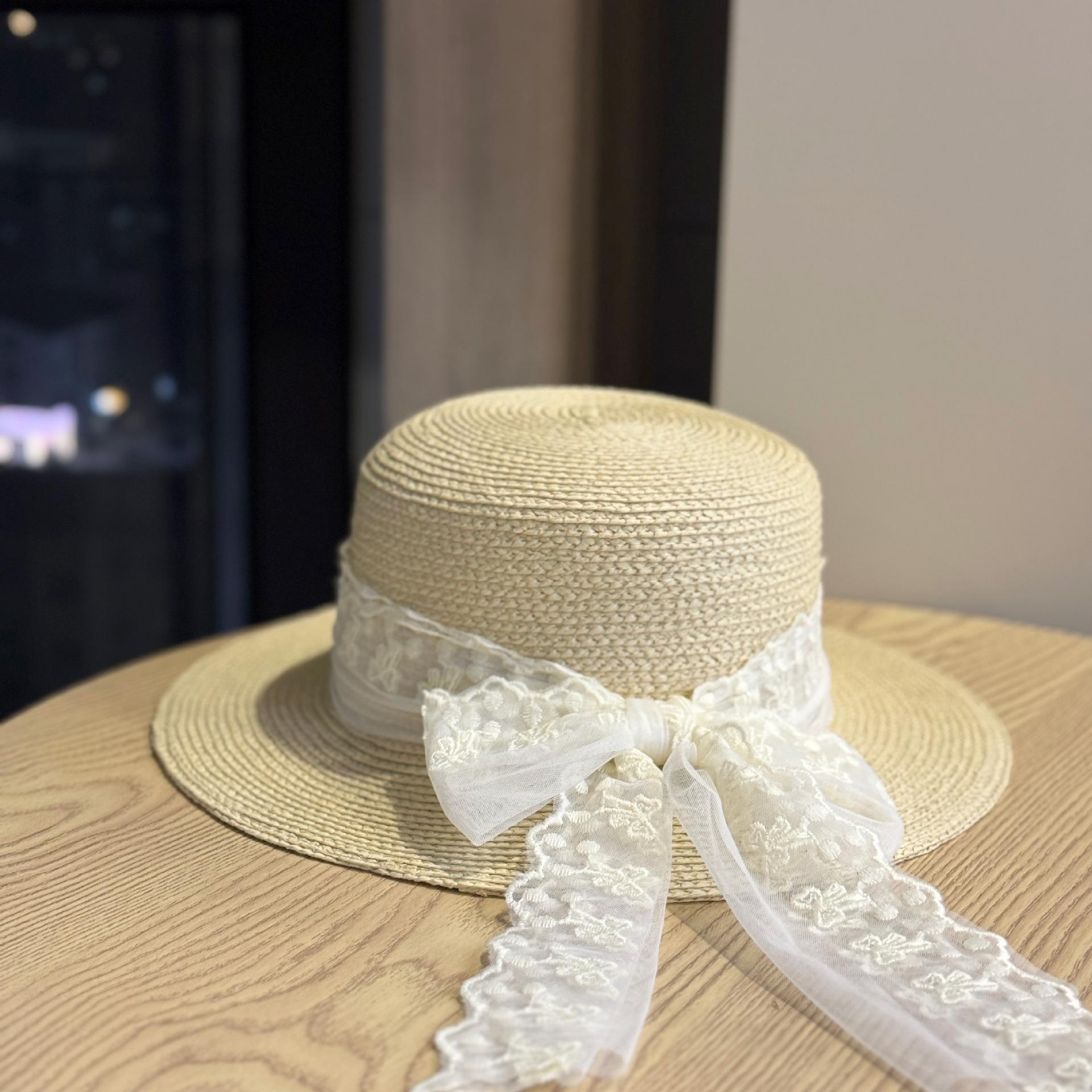 

Spring and summer French elegant lace straw hat for women, seaside bowknot straw hat, vacation style sun protection hat, trendy Adult54-60Adjustable бежевый