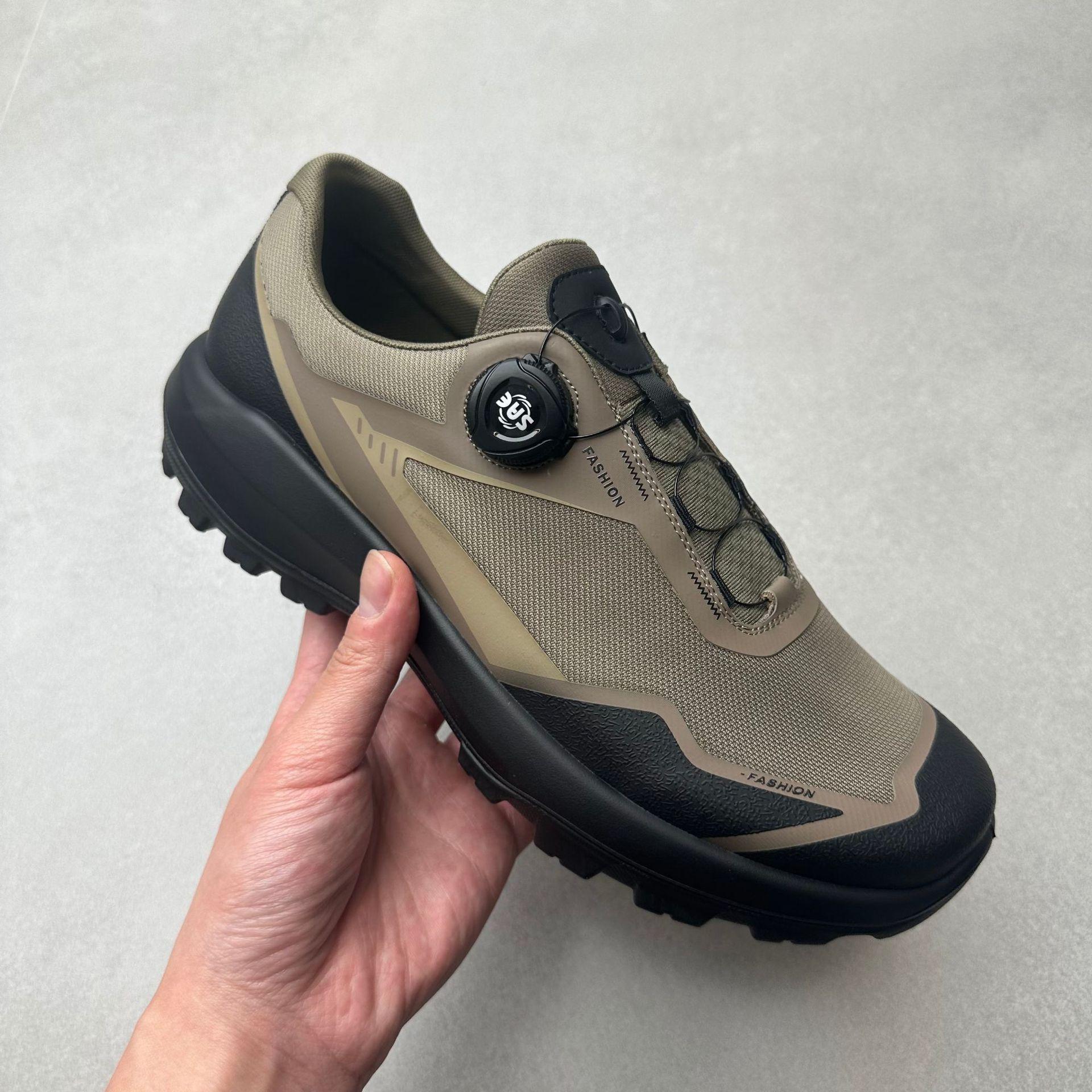 

2025 новые походные кроссовки для спорта на открытом воздухе и отдыха сетчатые кроссовки для пап, дышащие и универсальные кроссовки для бега 68805-T 38 хаки