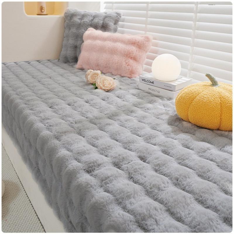 Winter And Autumn Sofa Cover Fabric Straight Row Anti Slip Thick Soft And Sticky Floating Window Cushion Atmospheric Decoration Pad
