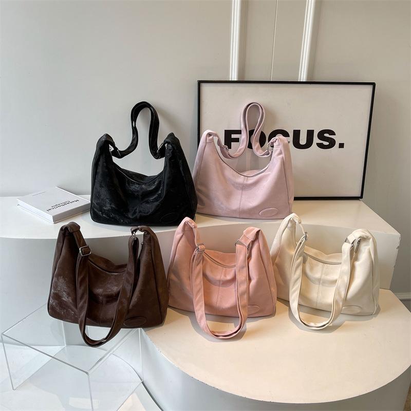 Large-capacity underarm bag women's 2025 new versatile fashion tote bag commuting to work oblique shoulder bag