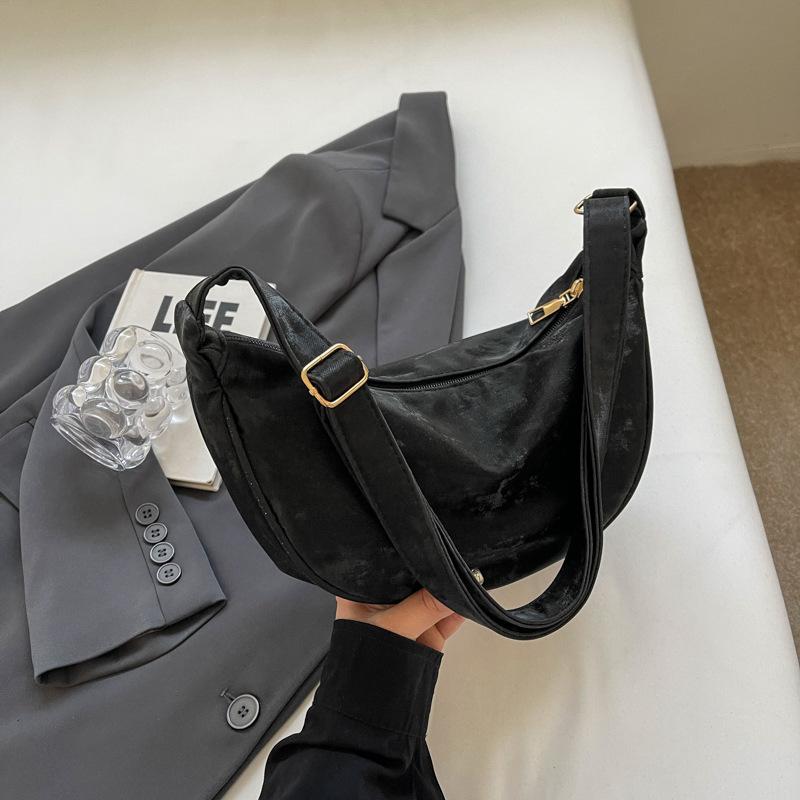 

Корейская версия Niche большой емкости сумка для пельменей для женщин новая модная и модная повседневная сумка через плечо сумка через подмышку трендовая