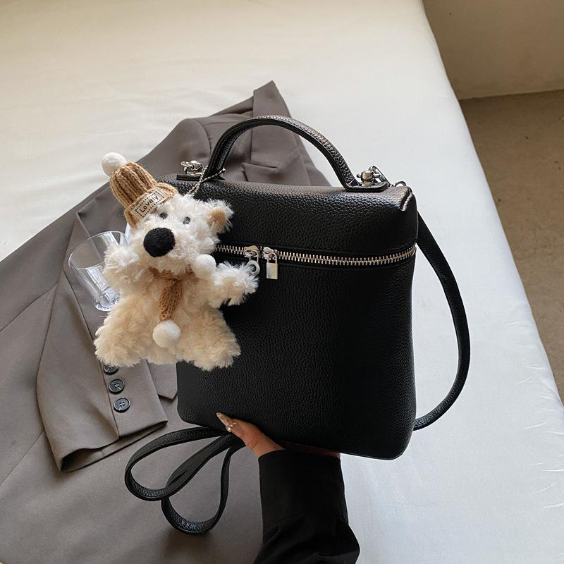 2025 Spring/Summer Women's Stylish Versatile Backpack for Travel and Outings