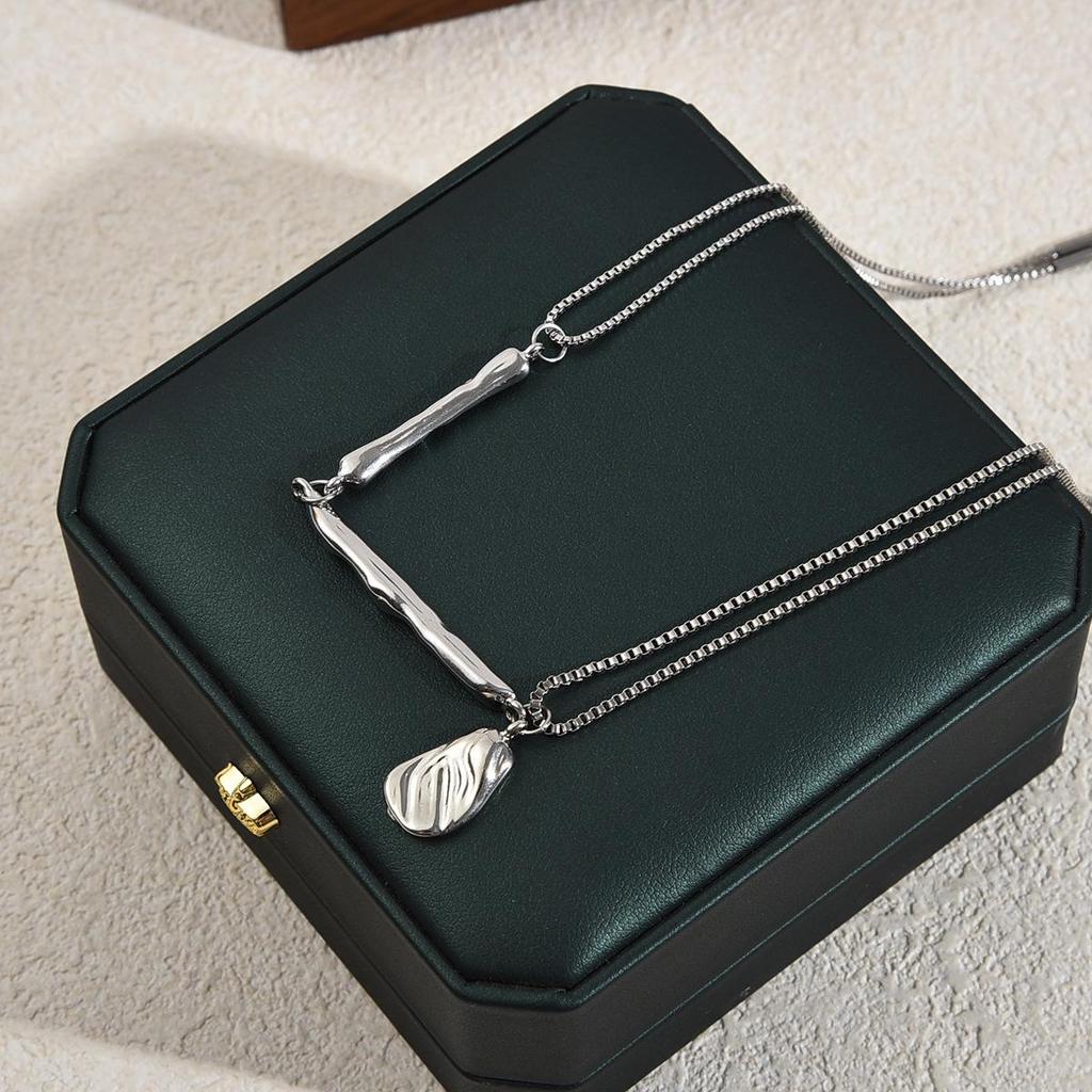 Irregular Shape Cool Texture Clavicle Chain Necklace
