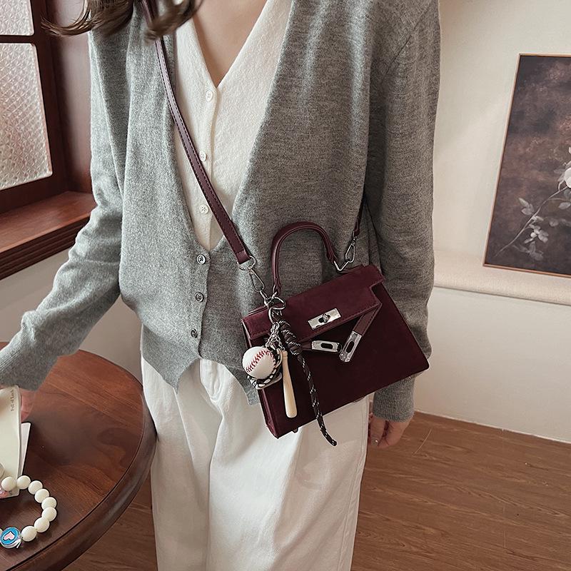 Mattes Wildleder Retro Kelly Tasche: Damen Modische Umhängetasche