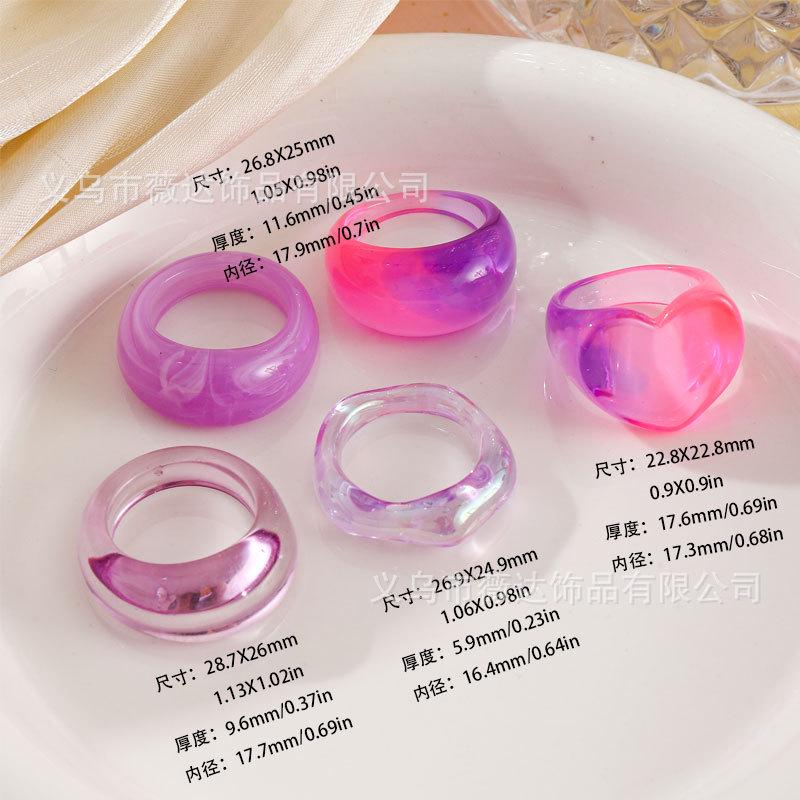 Fünfteiliges, farbenfrohes, unregelmäßiges Ring-Set aus Acrylharz für Damen – minimalistisches Nischendesign