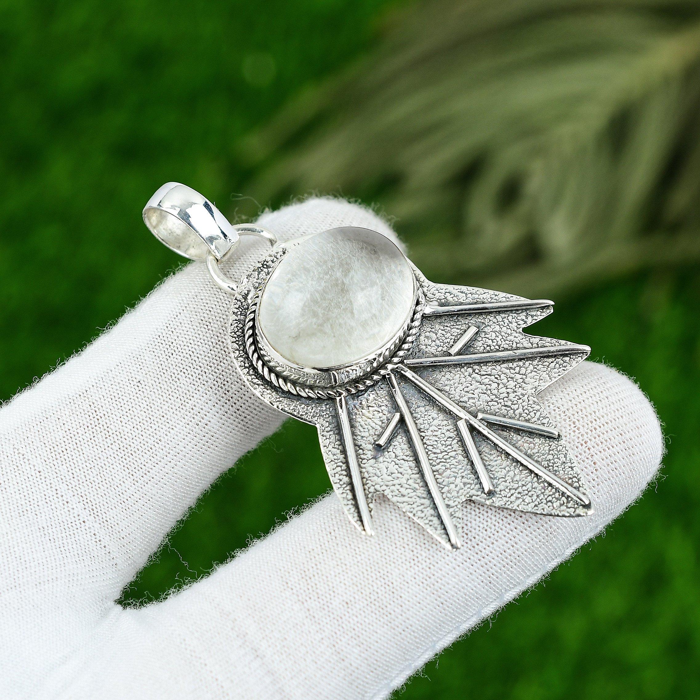 

Gift For Her 925 Sterling Silver Natural White Topaz Gemstone Jewelry Pendant