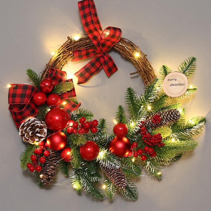Festlicher Weihnachtsbaum-Kranz oder Geweih-Türhänger Dekoration