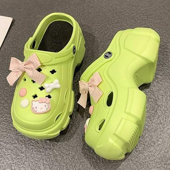 Women's 2023 Summer Thick-Soled Hole Shoes - Cute, Versatile, Cool Slippers