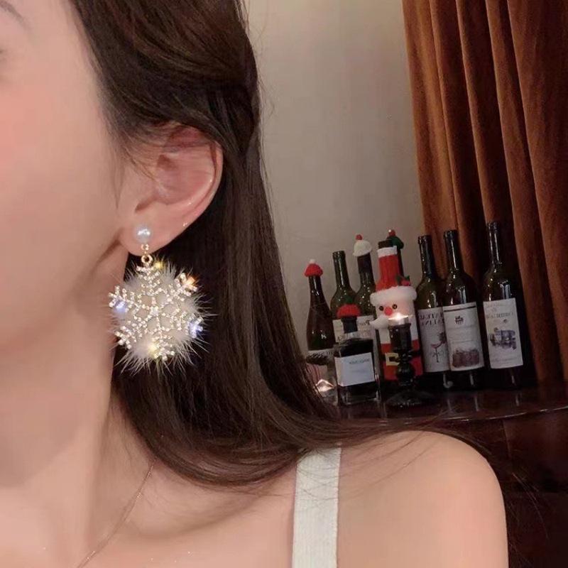 Weihnachts-Schneeflocken-Strass- & Perlen-Pompon-Ohrringe - Funkelnd Winterlich Leichter Luxus Schlankmachendes Gesichtsdesign