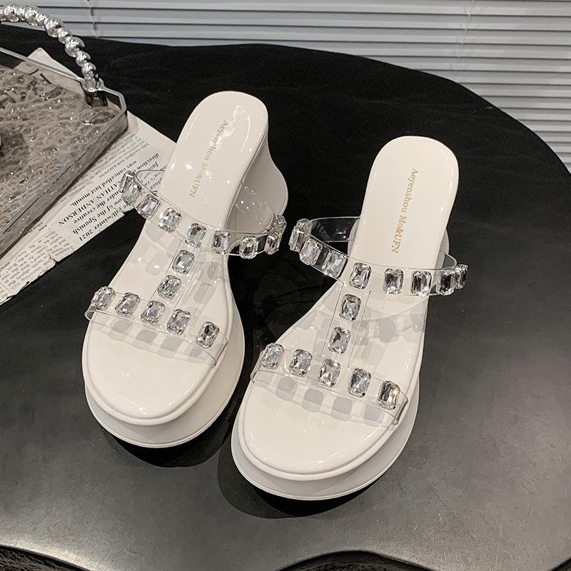 

2025 лето новая мода универсальная верхняя одежда танкетка толстая подошва стразы крутые шлепанцы I-образная женская обувь 39