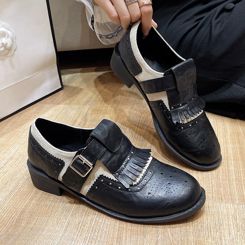 Neue Braune Quastenabsätze 2024 Runde Zehen Kurzer Absatz Schnalle Quaste Damen Slipper Flache Sexy Schuhe