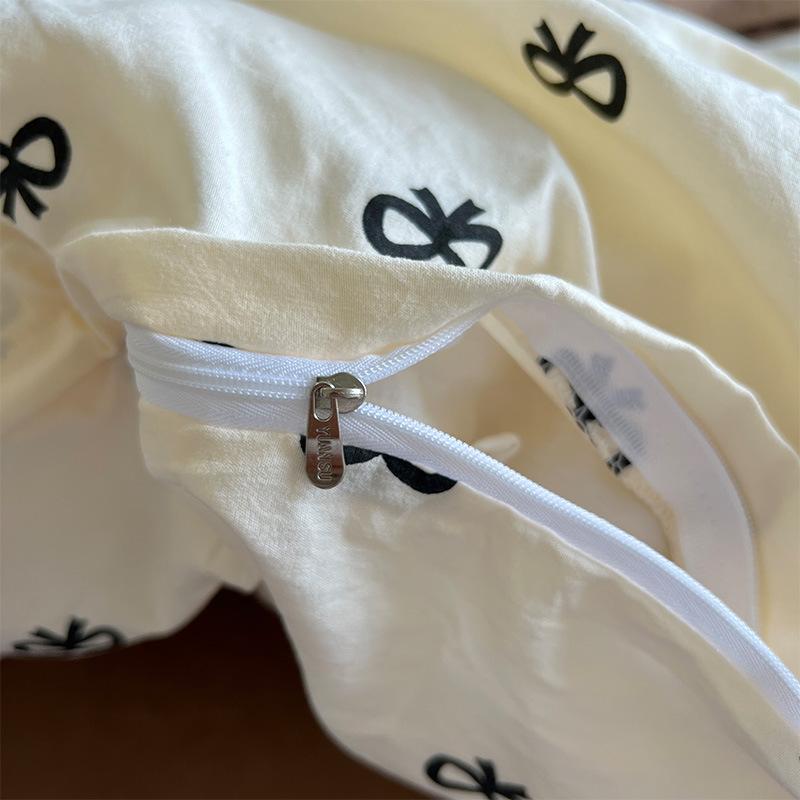 Washed Cotton Four-piece Set, Small Fresh Quilt Cover, Dormitory Bed Sheet Three-piece Set, Bedding