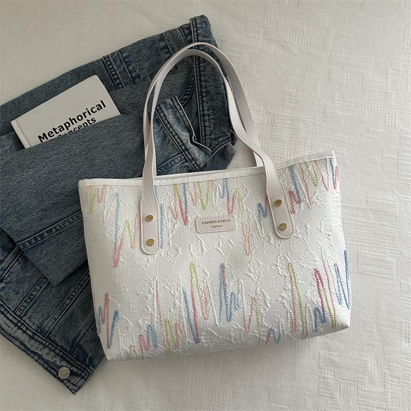 Personalized Fashion Casual Trend Tote Bag Winter New Small Fresh Commuting Shoulder Armpit Women's Bag