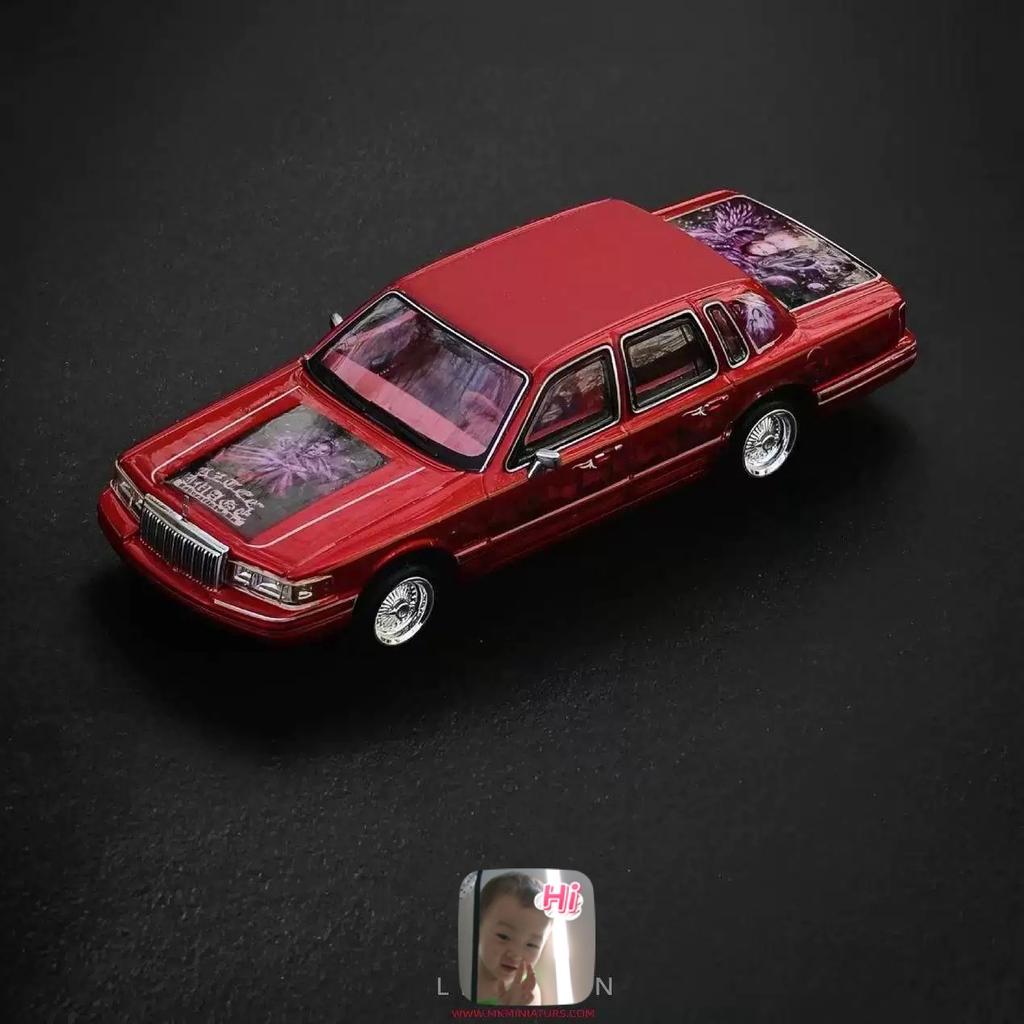 MK 1:64 1962 Cadillac Sedan De Ville Grecian & 1994 Lincoln Town Car Limited In Stock for Classic American Luxury Collectors Toy