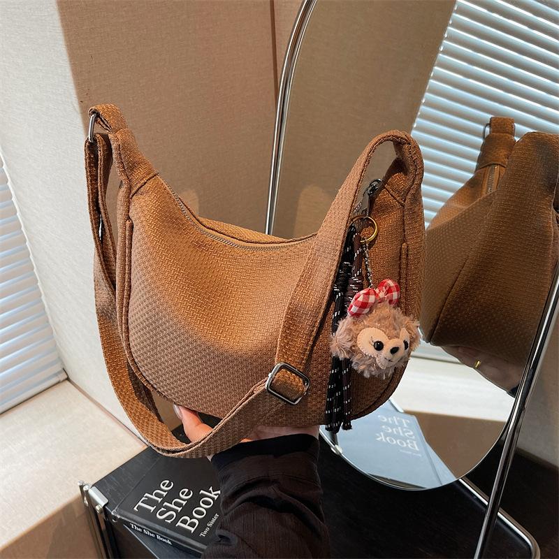 Popular Bags Women's Autumn and Winter Fashion Shoulder Bag Retro Commuter Messenger Dumpling Bag
