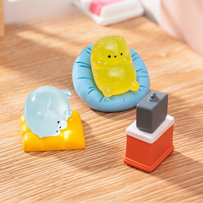 Micro Landscape Decoration Cartoon Cute Luminous Bear Doll Hand Doll House Decoration Desktop Car Resin Decoration