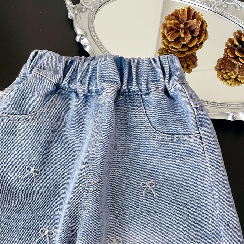 Dívčí rovné široké džíny z prané džímoviny na podzim 2025 – Měkké, všestranné, volný střih, dlouhé kalhoty