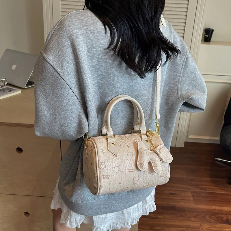 High-end Niche Bag Women's Summer New Fashion Messenger Bag Casual Portable Pillow Bag