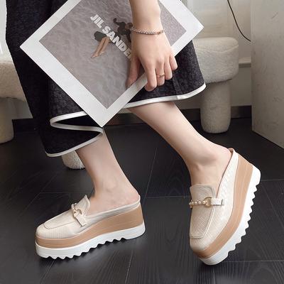 Nya Modemärkesdesign Lizard Croc Metallic Chain Mule Sandaler Dam Kilklackade Platå Loafers Skor Damskor
