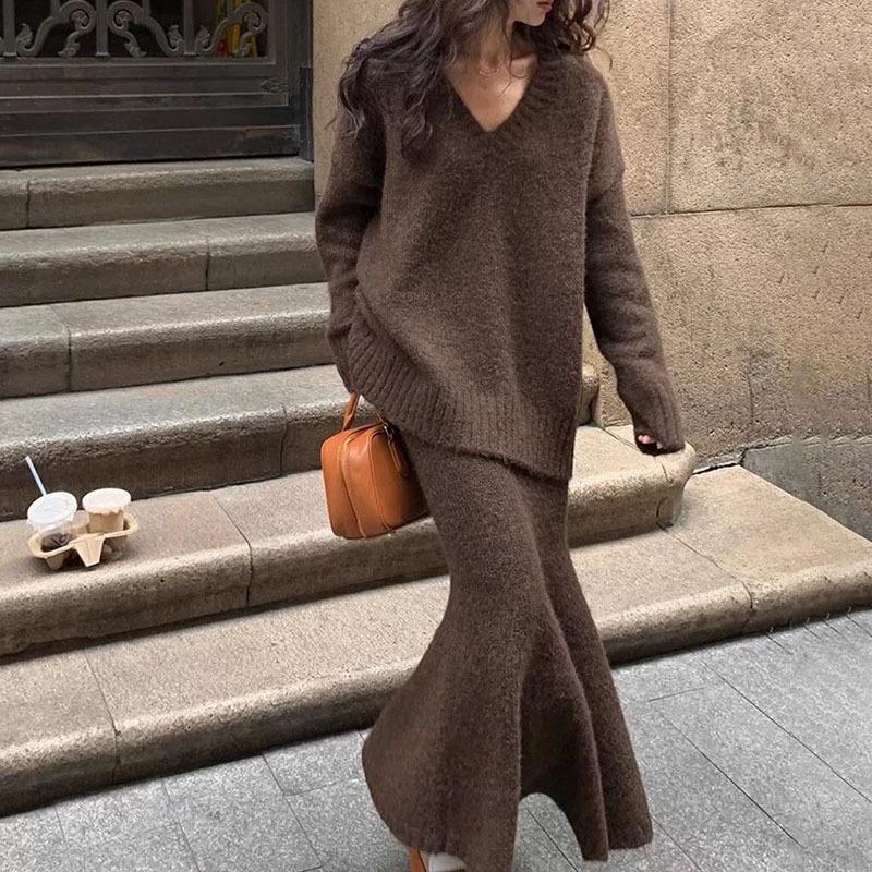 Autunno e inverno donna stile pigro maglione set gonna scollo a V maglione lavorato a maglia top mezza gonna set due pezzi