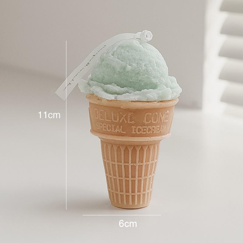 Ice Cream Cone Scented Candle – Handmade Soy Wax Birthday Gift, Fragrant Dessert Ornament