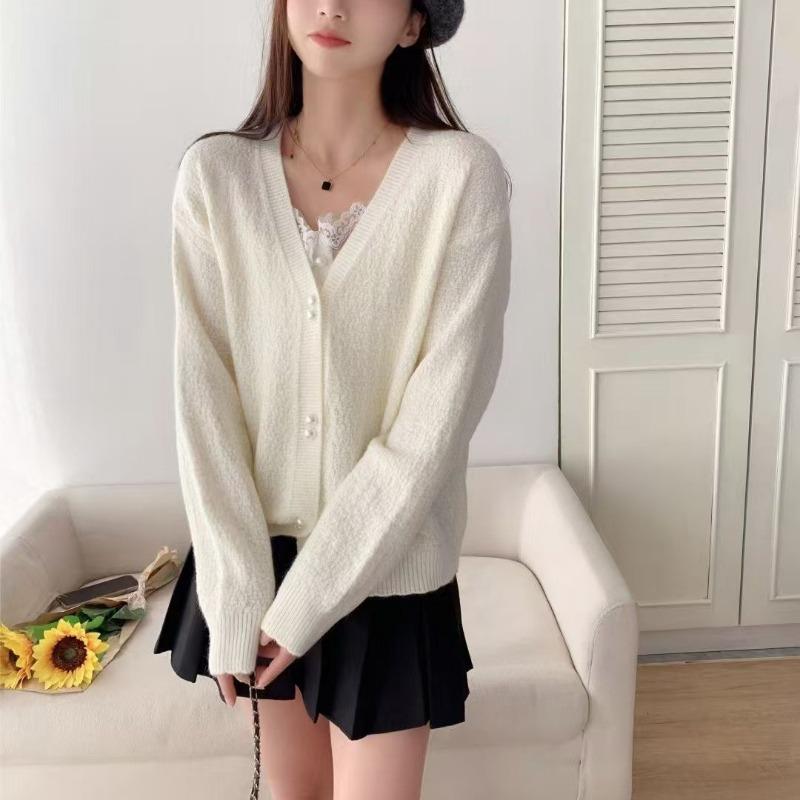 

Autumn and winter sweet pink lazy knitted cardigan pearl buckle v-neck gentle wind girlish temperament knitted coat One size