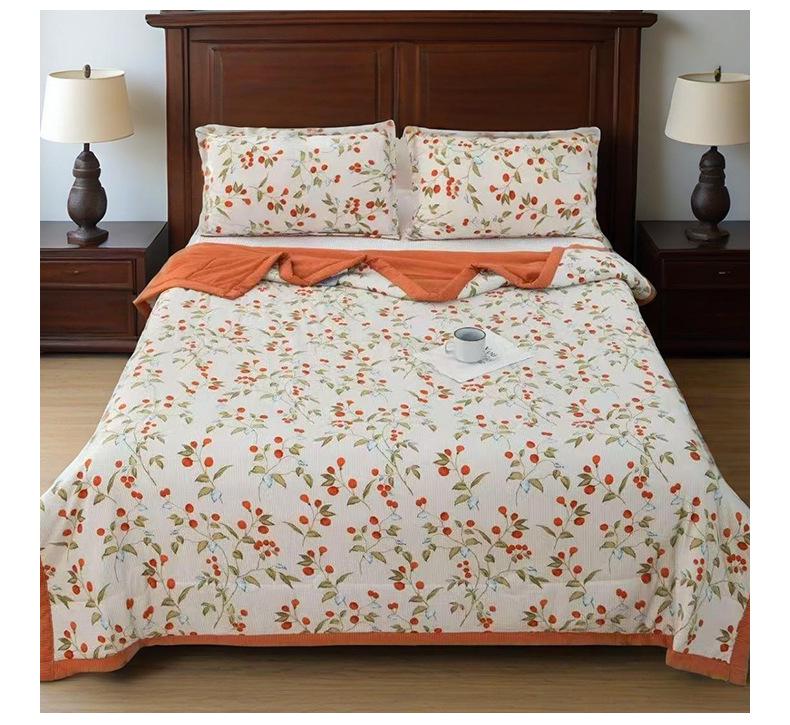 Cool Cotton Summer Quilt: Machine-Washable, Lightweight, Breathable Blanket for Single or Double Beds