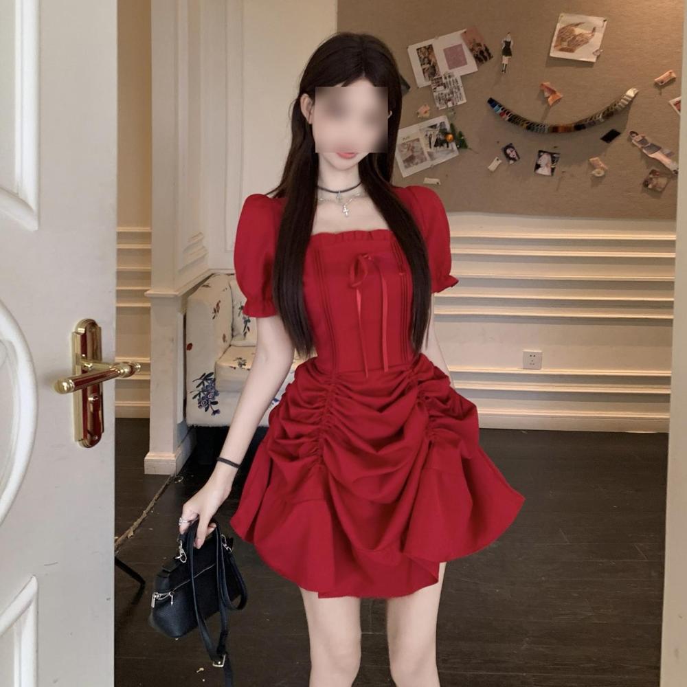 Retro Black Square Neck Short-sleeved Dress for Women's New Summer Models Can Be Worn Three Times, Waist and Thin Skirt