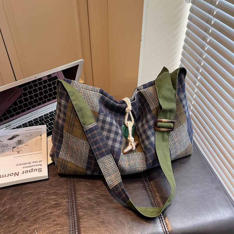 Large-capacity Commuting, Casual, Simple Backpack, Fashionable and Trendy Underarm Single-shoulder Bag
