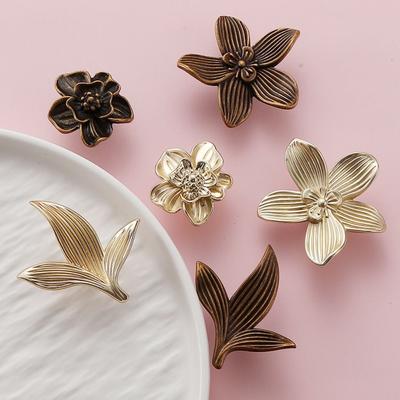 Zinc Alloy Drawer Knob Gold Finish Creative Petal Design Drawer Handle Bronze Finish Flower Shaped Handle Furniture Cabinet