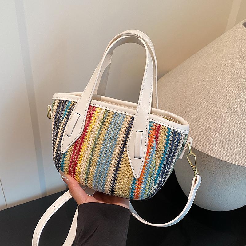 Bohemian gestreifte Mini-Strohtasche für Damen Fashi Süß Jugend Top-Griff für den Sommer Bunte gewebte Umhängetasche