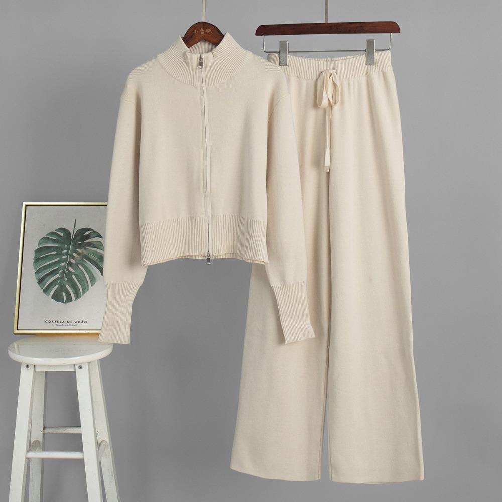 Women's Relaxed Fit Two-piece Knit Tracksuit Long Sleeve Zip Up Knit Top Drawstring Waist Wide Leg Pants