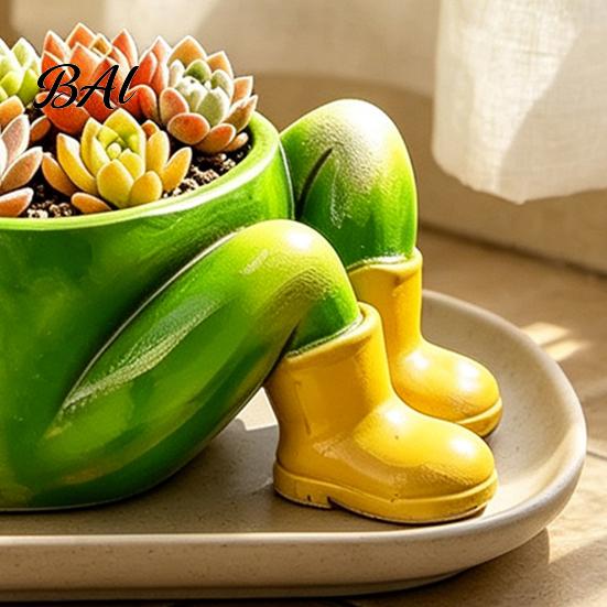 Small Succulents Pot Indoor Cute Lying Frog Planter, Decorative Resin Plant Pot, Funny Housewarming Gifts for Gardeners Container Outdoor Plants