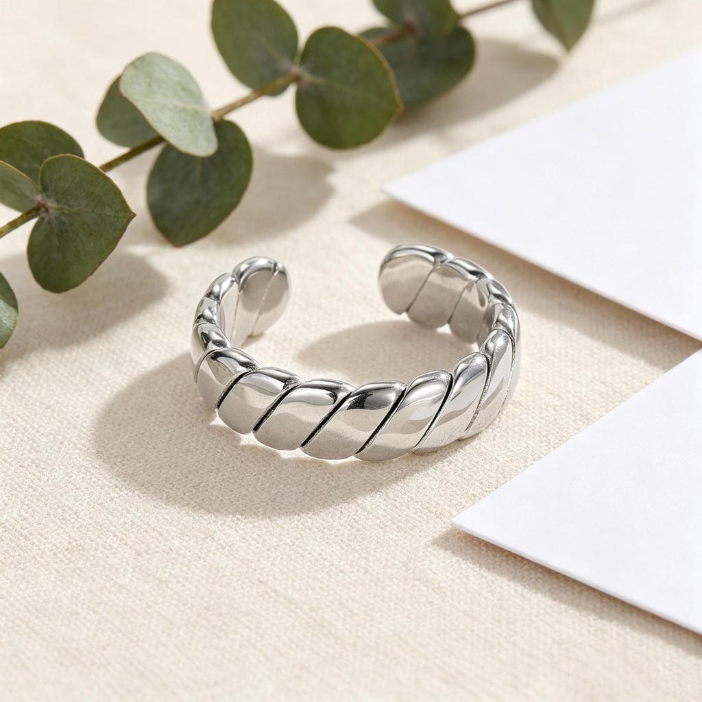 Minimalist Twisted Stripe Stainless Steel Ring: Wheat Ear Design, Colorfast, Open, for Couples. Suitable for Women.