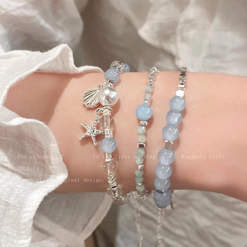 Beach Vacation Sea Star Silver Beads Stringing and Beading Handcrafted Bracelet for Women, A Niche and Exquisite Handcrafted Bracelet Accessory.