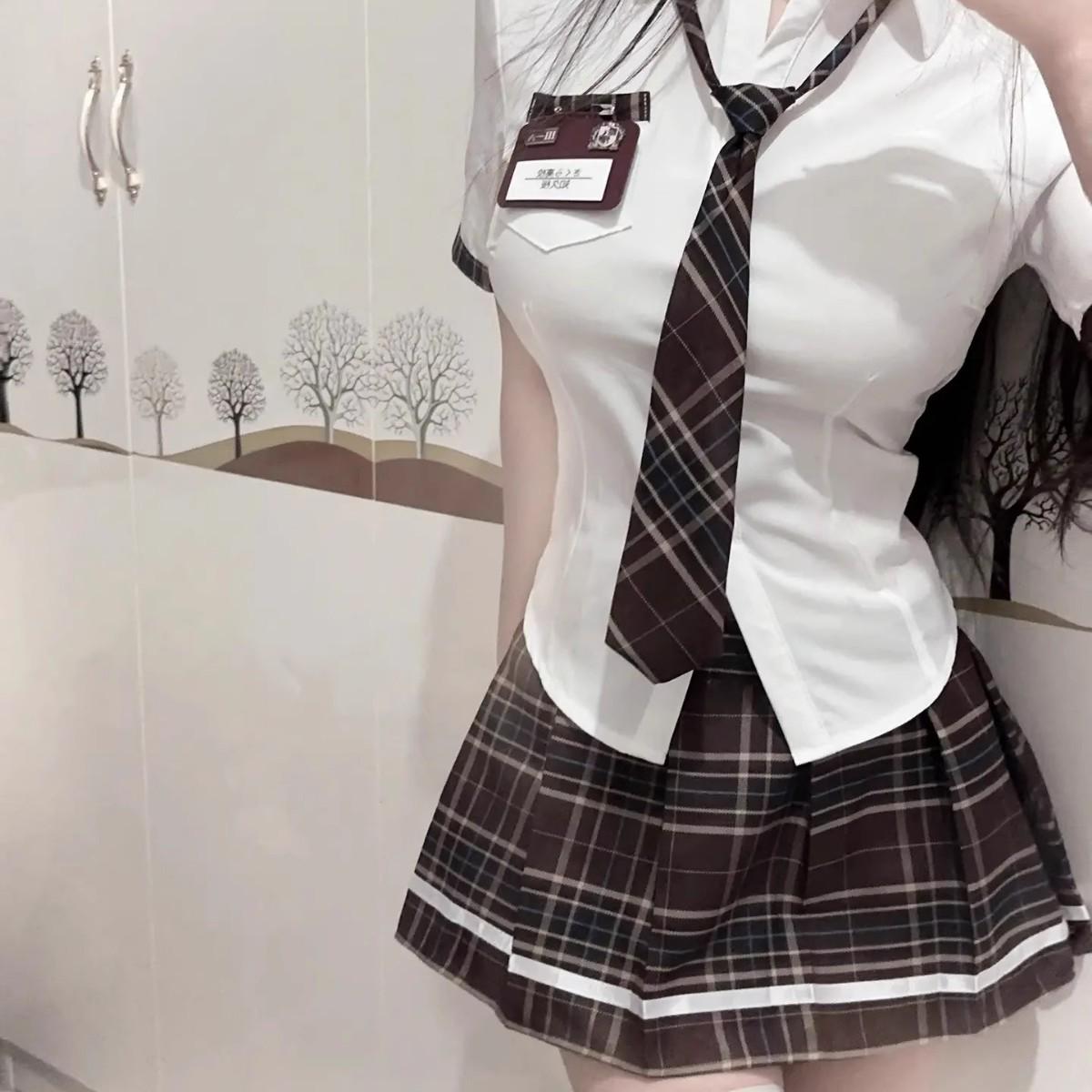 

JK Pure Desire Summer Academy Style Women s Two-Piece Set - Waist-Hugging Shirt & Super Short Pleated Skirt Medium