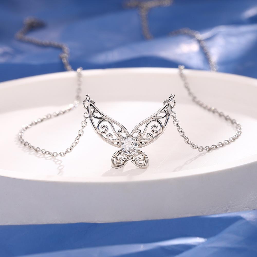 Flash Diamantový Dutý Retro Vzor Motýľový Náhrdelník Mori Sladká Sestra Kvetinová Víla Prívesok Krčný Reťaz Zirkónový Motýľový Reťaz na Kľúčnu Kosť