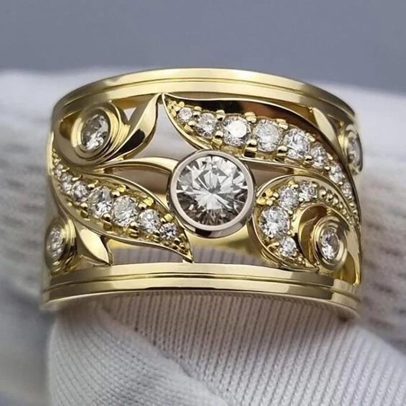 New business style ring, hollow leaf pattern wide version ring, two-color zircon-plated jewelry.